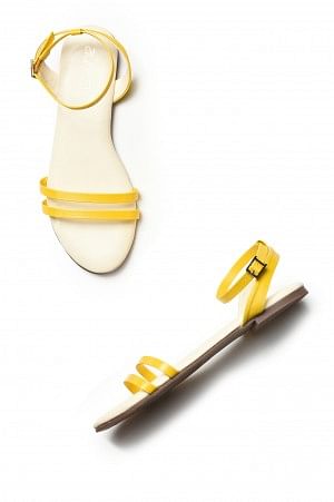 Aurelia Textured Yellow Almond Toe Flat