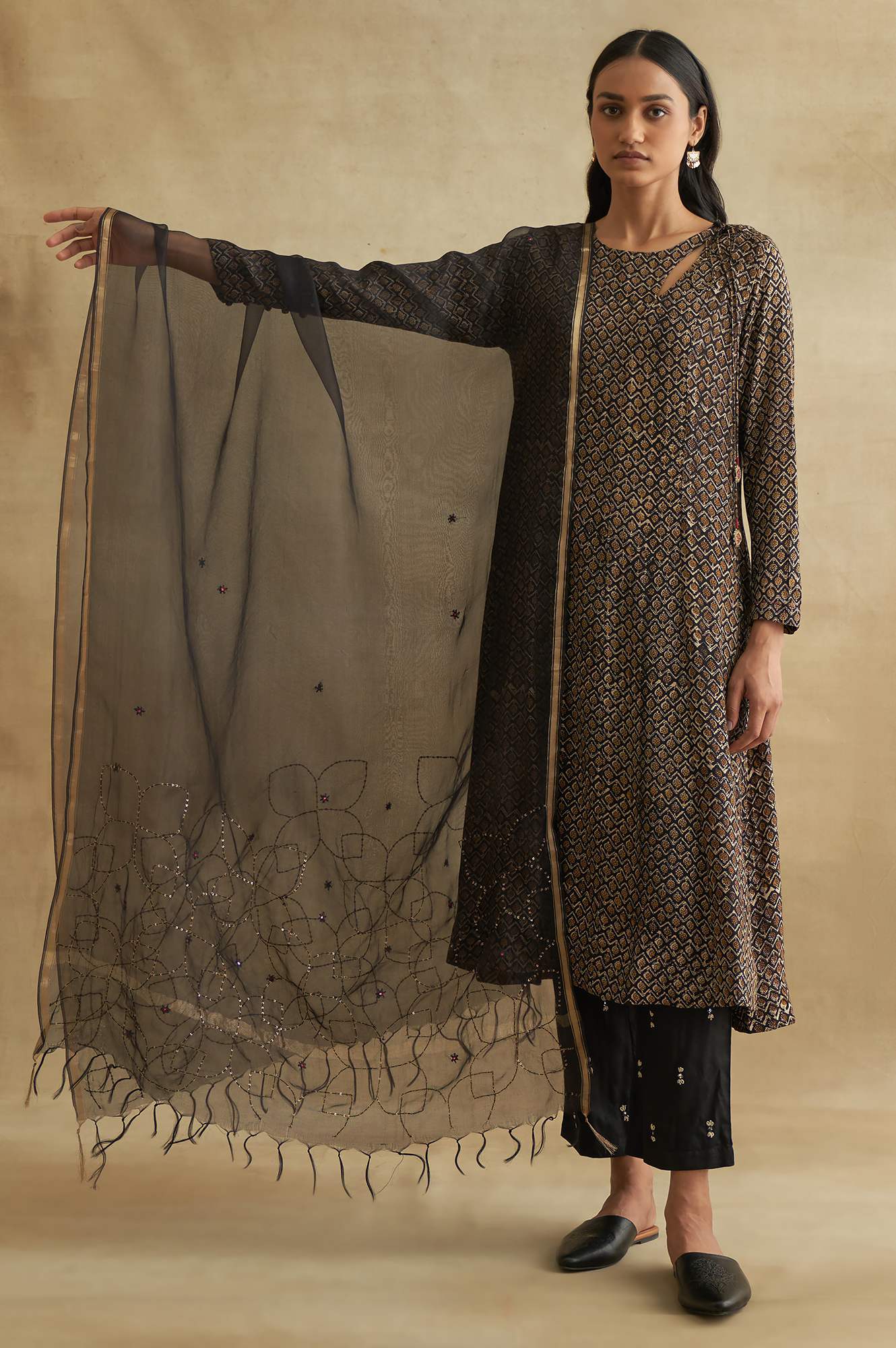Black Solid Embroidered Rectangular Silk Dupatta