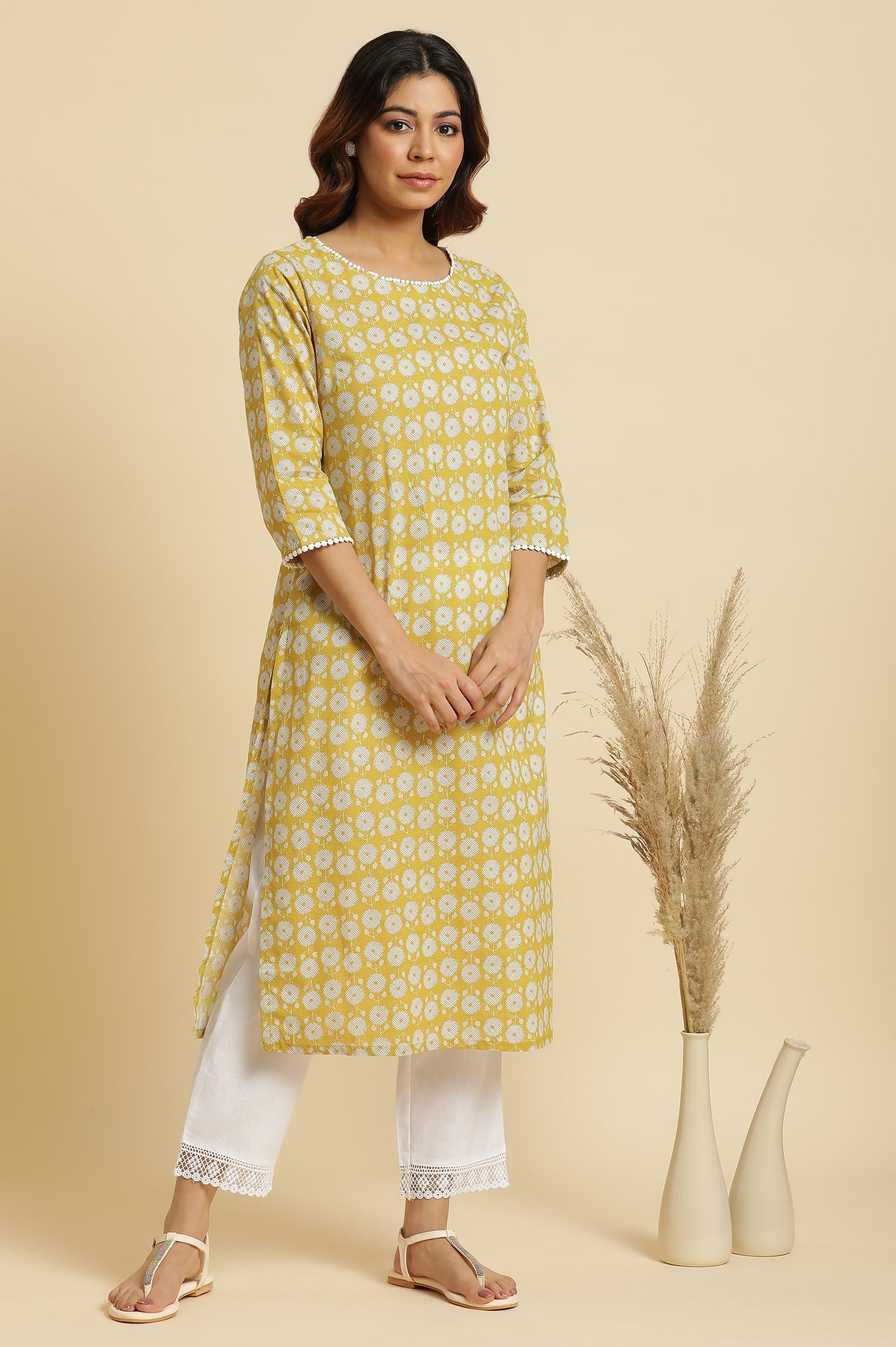 Yellow Abstract Printed Straight Kurta