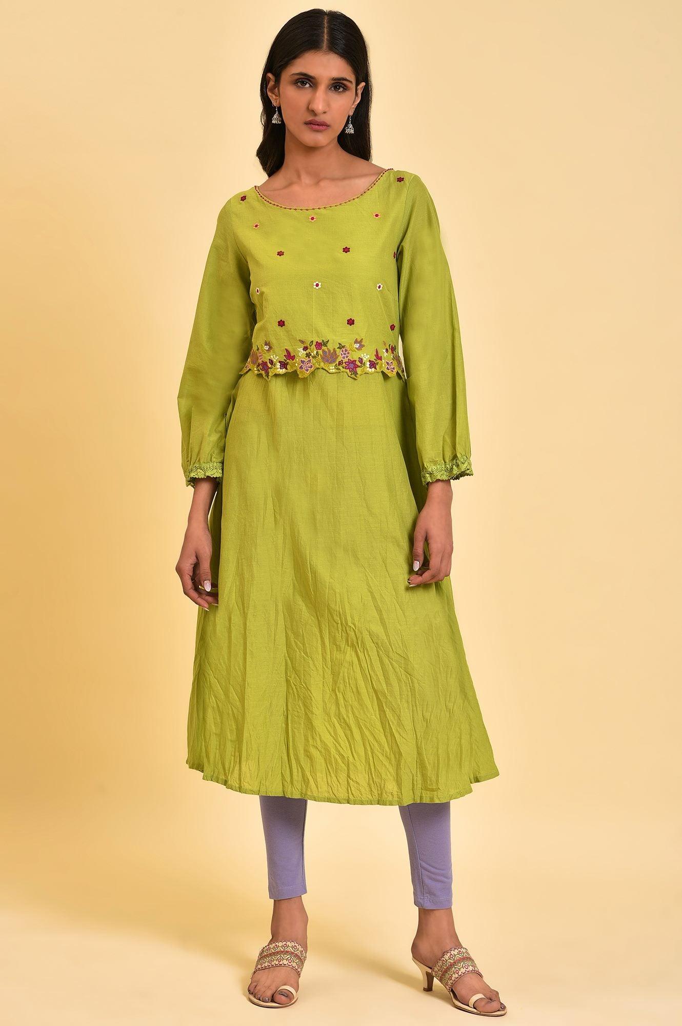 Green Embroidered Crinkled kurta