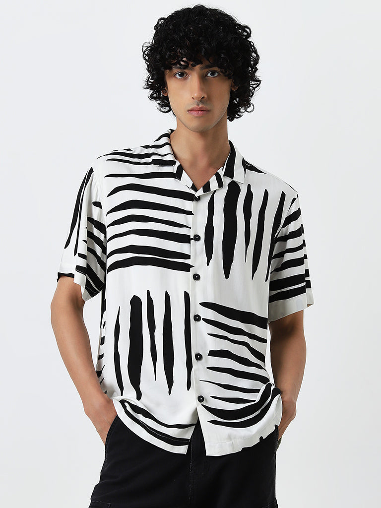 Nuon White Printed Relaxed Fit Shirt