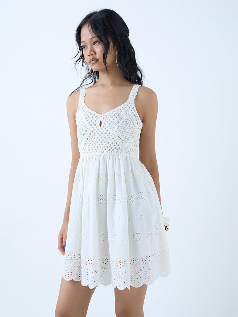 Bombay Paisley White Crochet-Detailed A-Line Cotton Dress