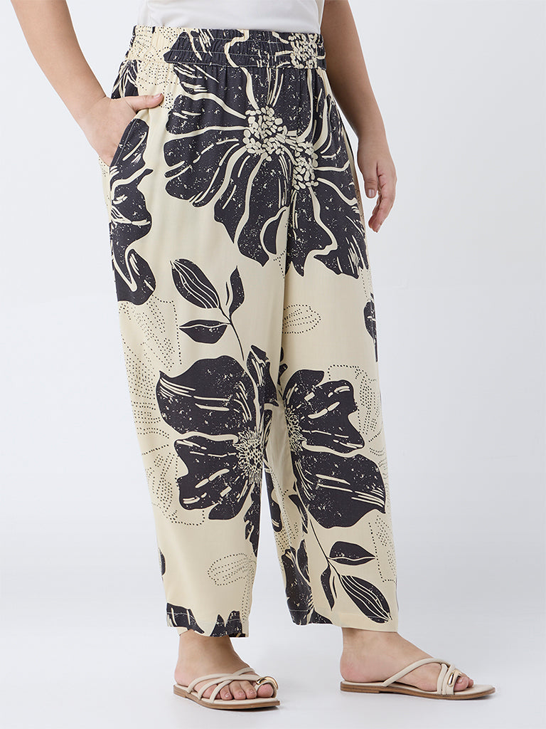 Diza Off-White Floral Printed Ethnic Pants
