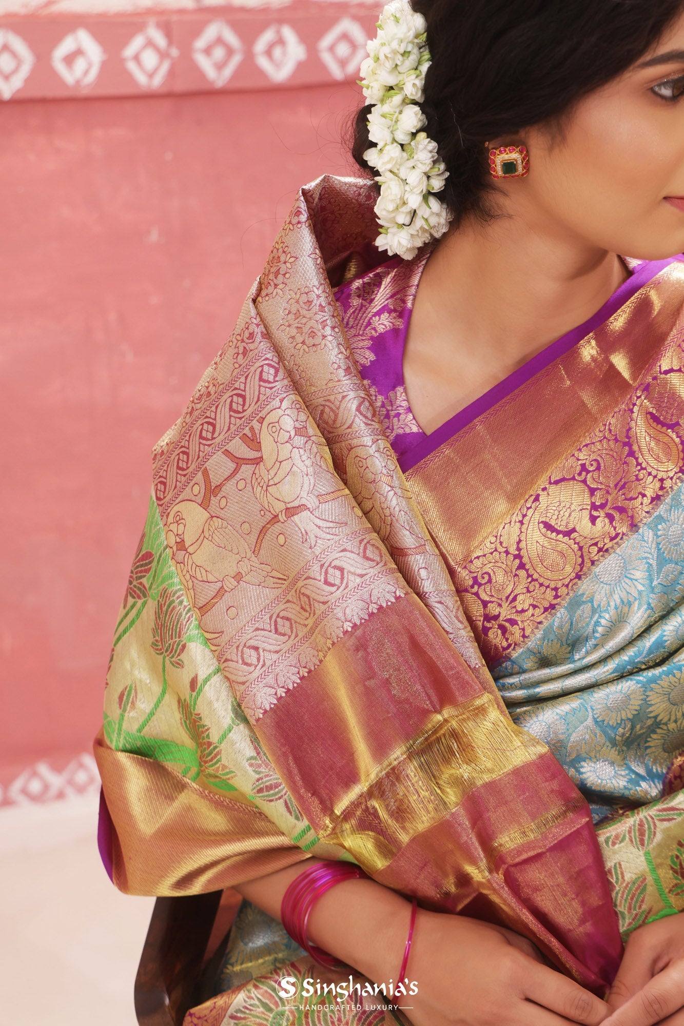 China Blue Kanjivaram Silk Saree With Floral Pattern