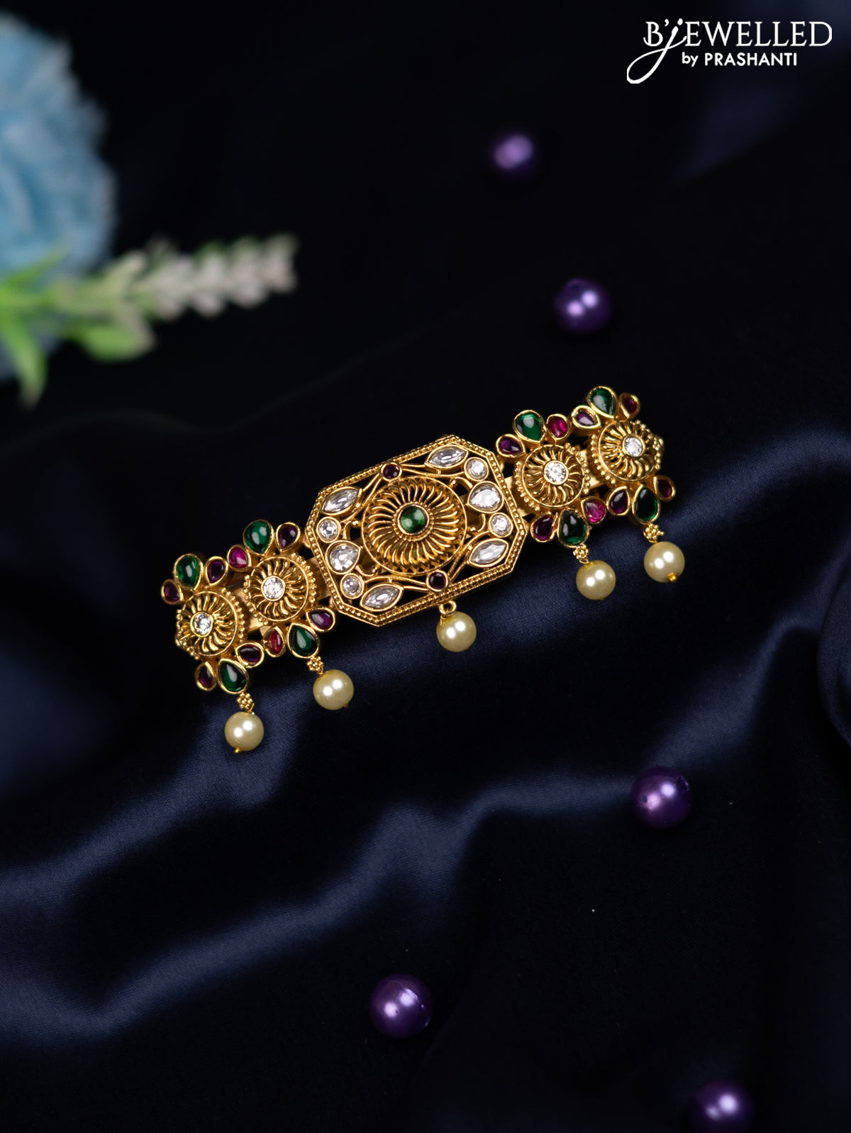 Antique hair clip medium size with kemp & kundan stones and pearl hangings