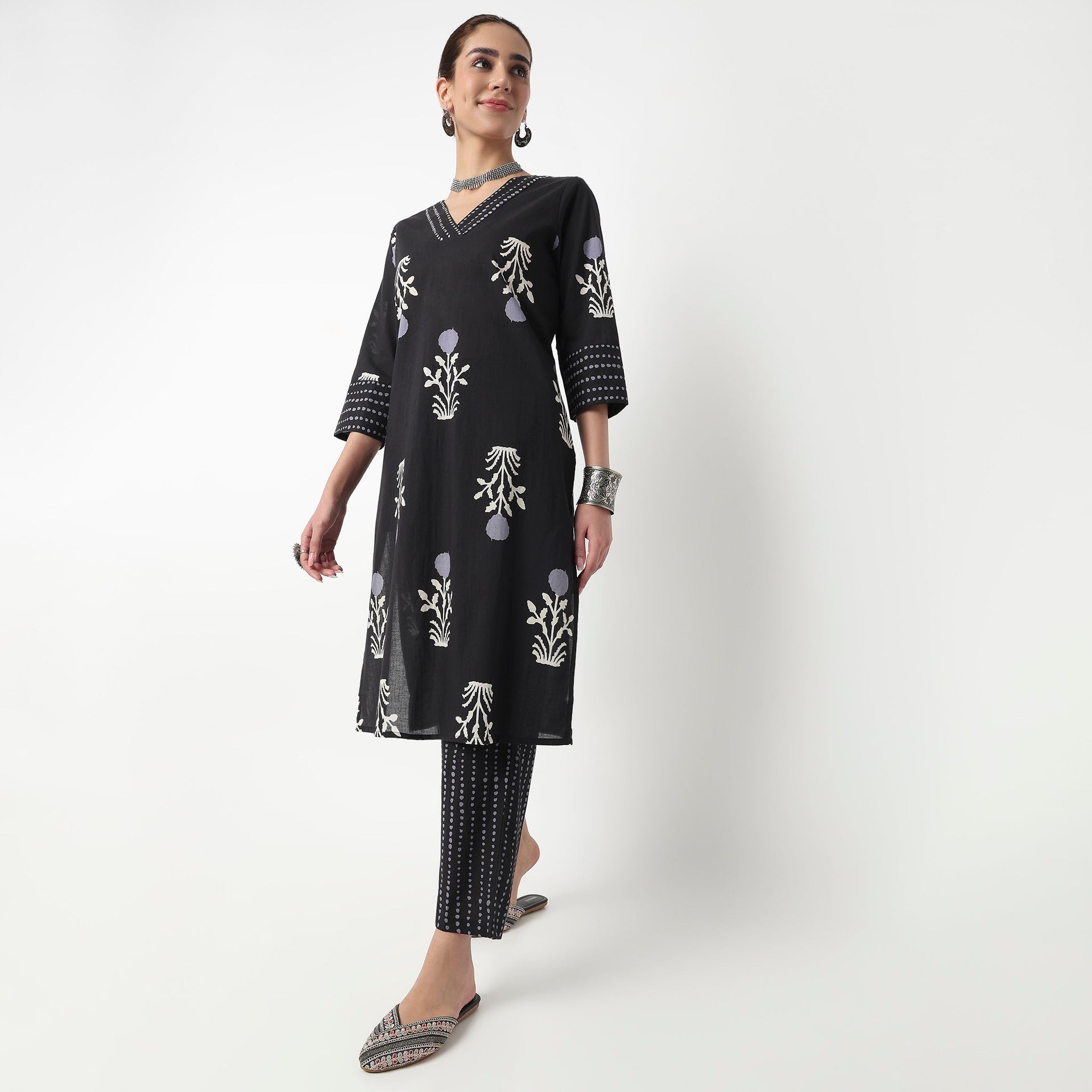 Cotton Printed V-Neck Straight Kurta