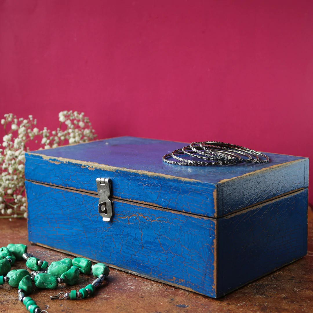 Wooden Distressed Keepsake Box