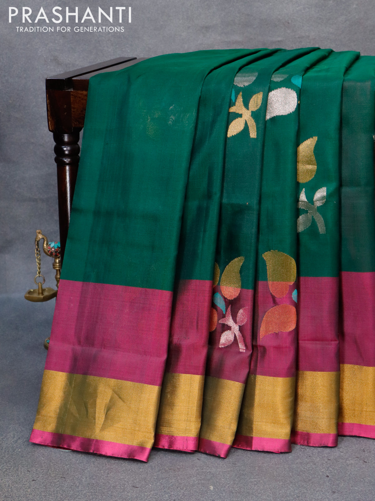 Pure uppada silk saree dark green and pink with zari woven jamdhani buttas and zari woven border