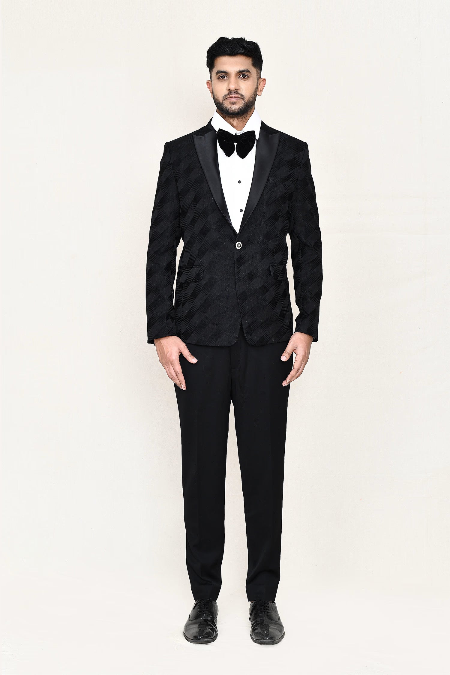 Black Three Piece Jacquard Suit Set With Bow