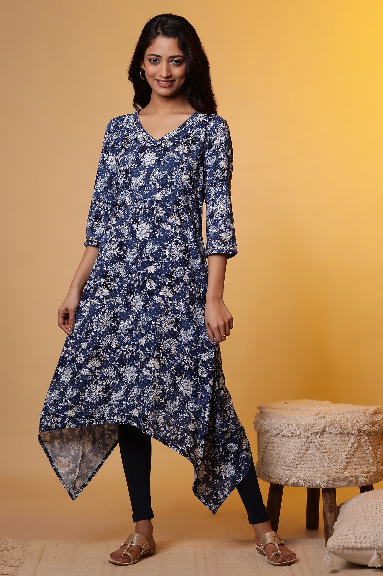 Blue Floral Printed Asymmetrical Kurta and Leggings Set