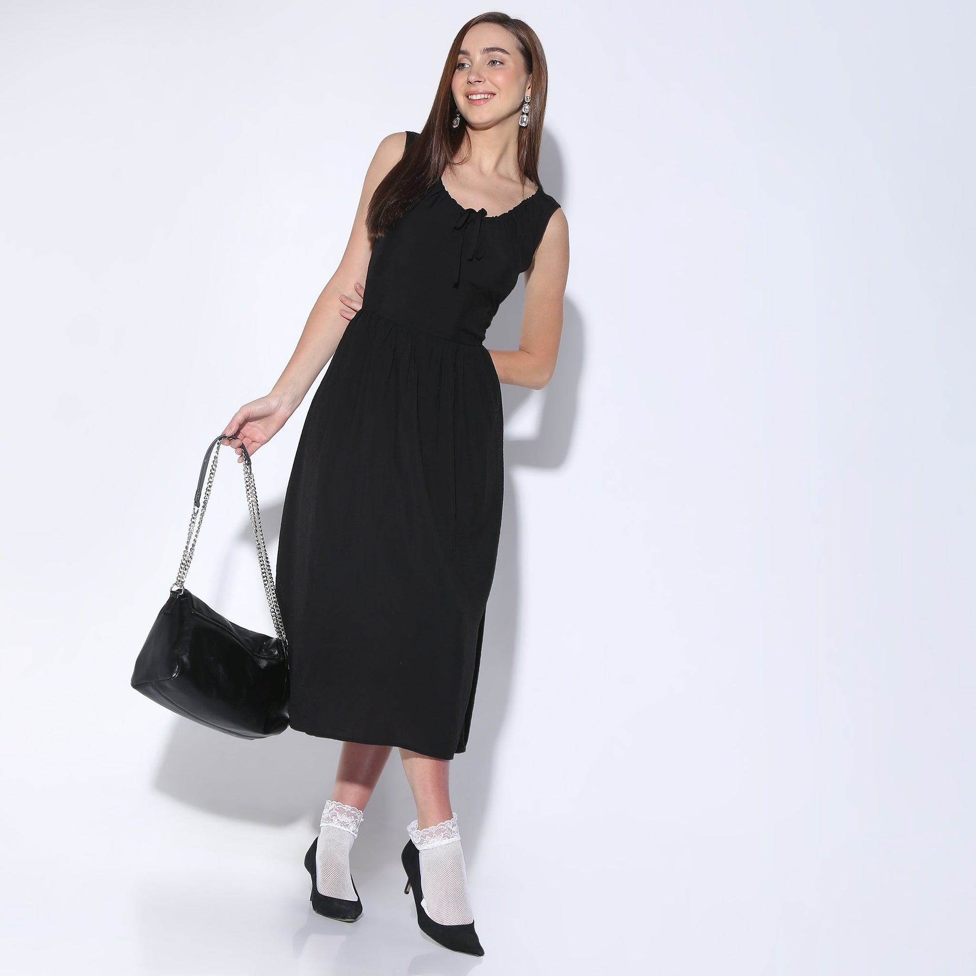 Calf Length U-Neck Sleeveless Dress