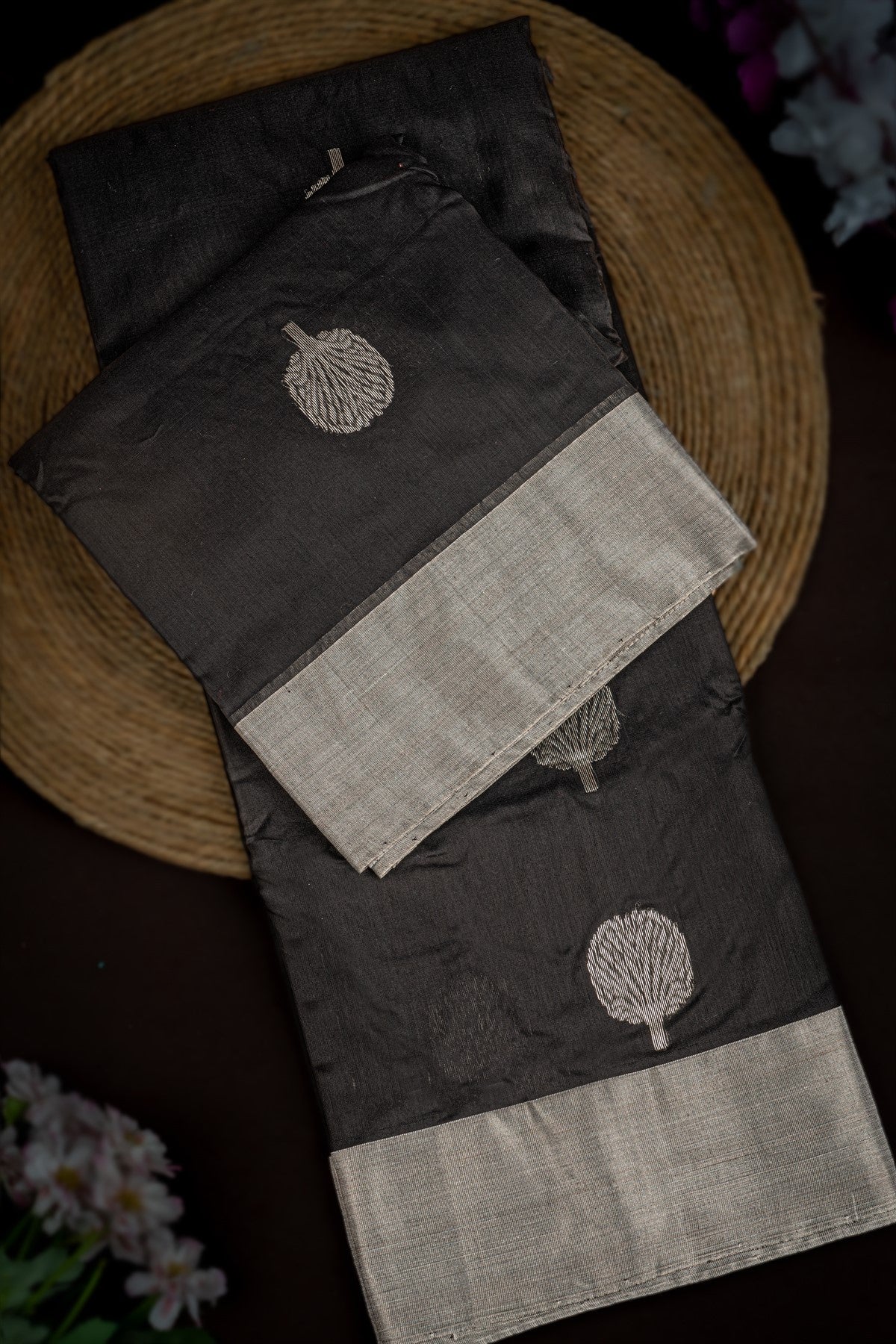 Mandir Black & Silver Chanderi Motifs Saree